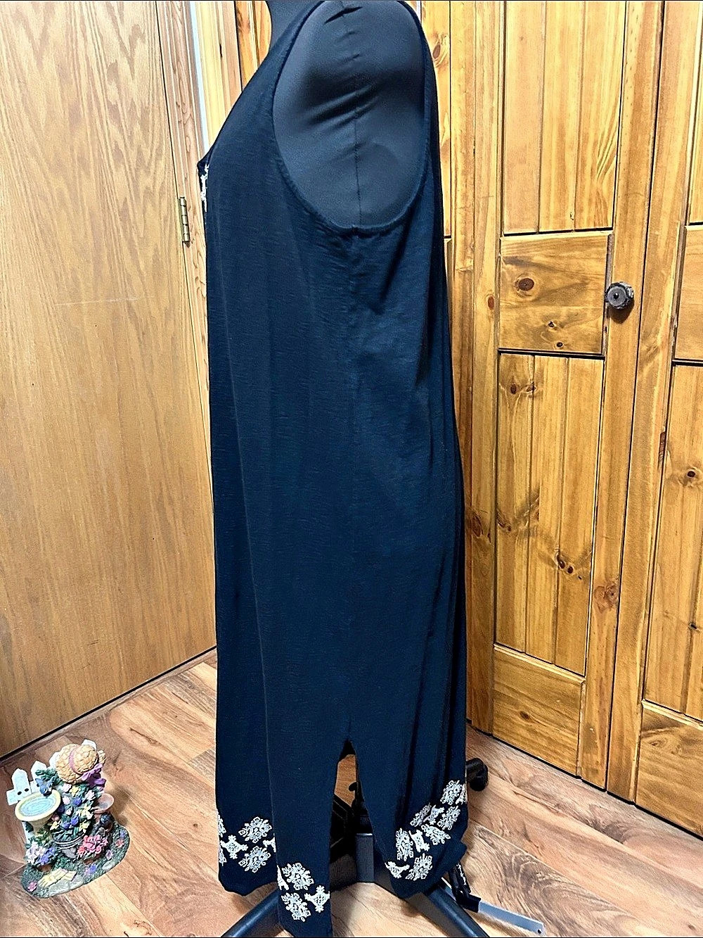J. Jill Embroidered Maxi Dress in Black & White XL Petite used condition - Picture 5 of 5
